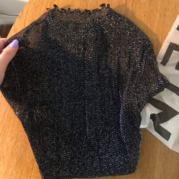 Sheer SHEIN top - Picture 3 of 3